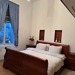 Center Close To Kings Palace Apartment *